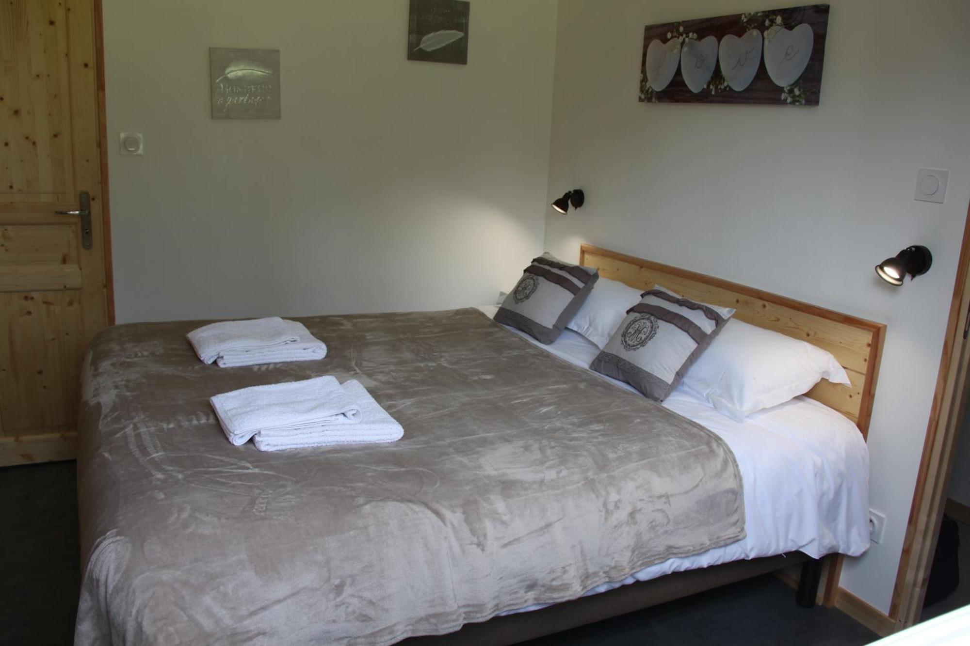 Entre Loire Et Cher "Les Bruyeres" Gite & Spa Privatif Tour-en-Sologne Luaran gambar